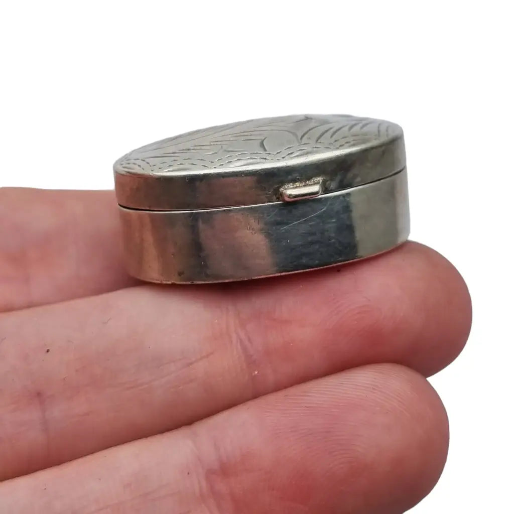 Caja vintage de plata 925 y exquisito troquelado. Circa 1990.