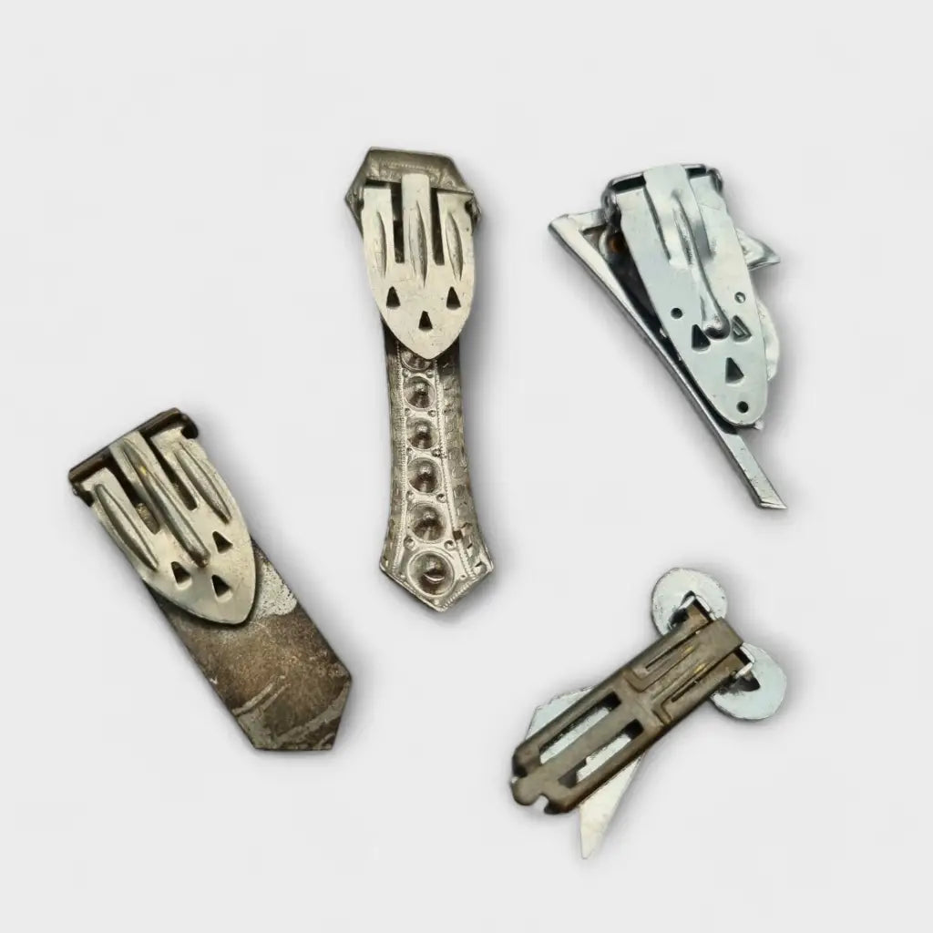 Juego de 4 broches bisutería Art Decó con pedrería blanca blanco brillante