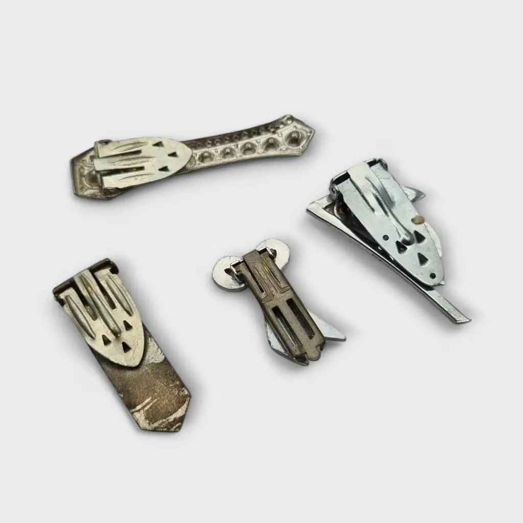 Juego de 4 broches bisutería Art Decó con pedrería blanca blanco brillante