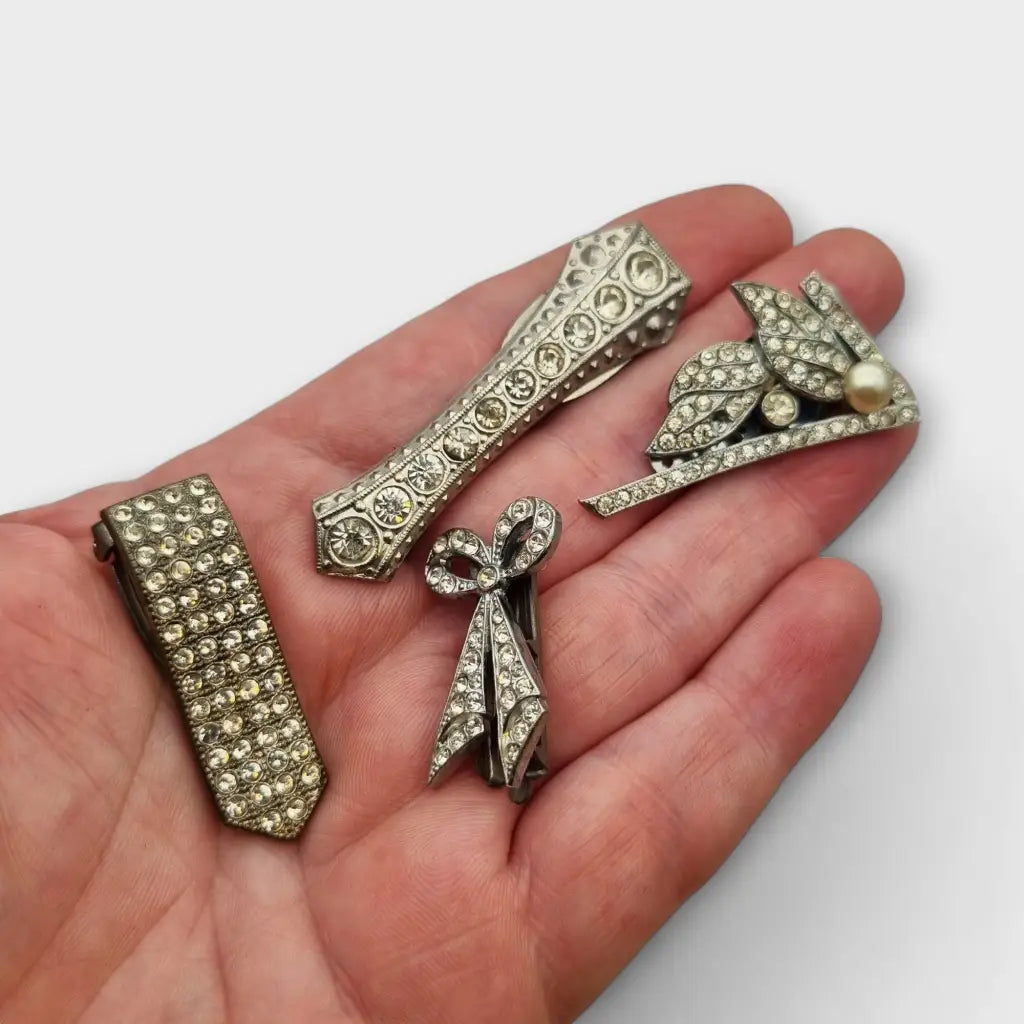 Juego de 4 broches bisutería Art Decó con pedrería blanca blanco brillante