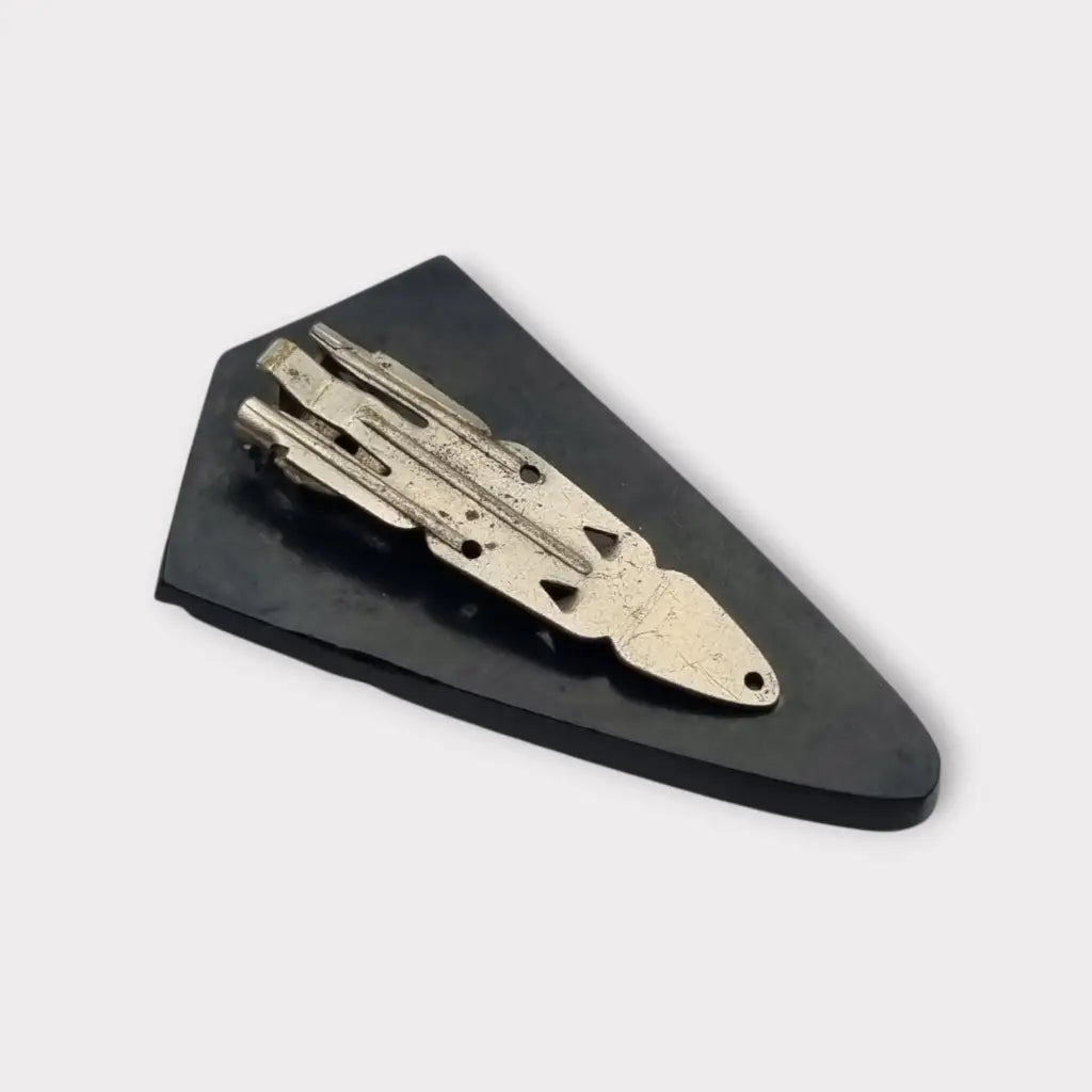 Lote de dos pinzas para vestido Art Decó en celuloide negro y marrón burdeos