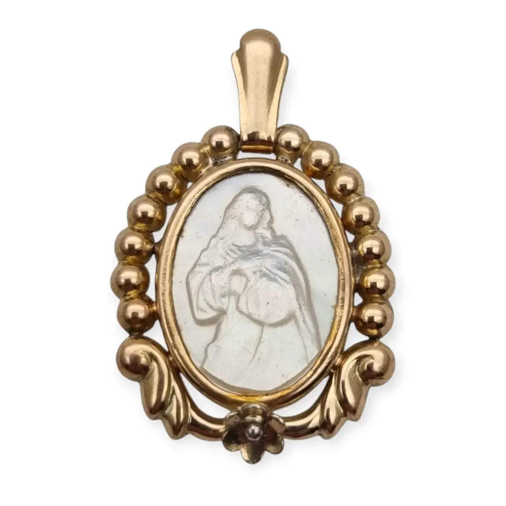 Medalla Art Déco de la Virgen en Plata Dorada Tallada Nácar Década