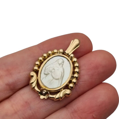 Medalla Art Déco de la Virgen en Plata Dorada Tallada Nácar Década