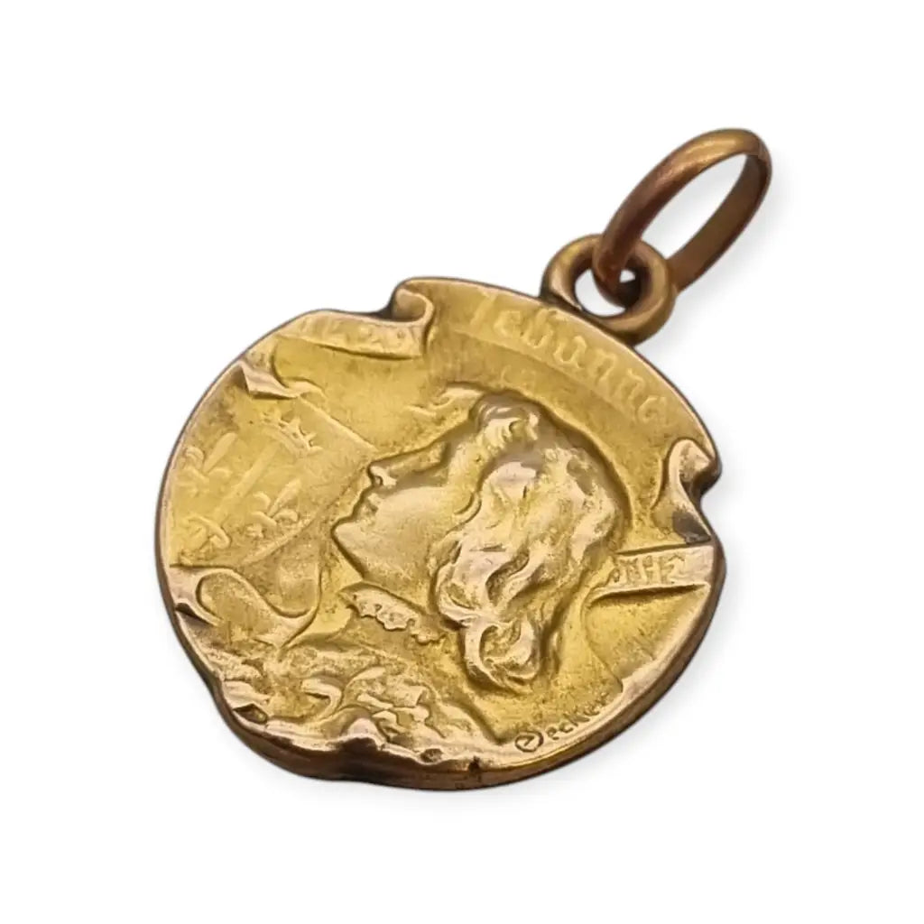 Medalla Art Nouveau Oro FIX de Juana Arco Francia c.1900 firmada Becker.