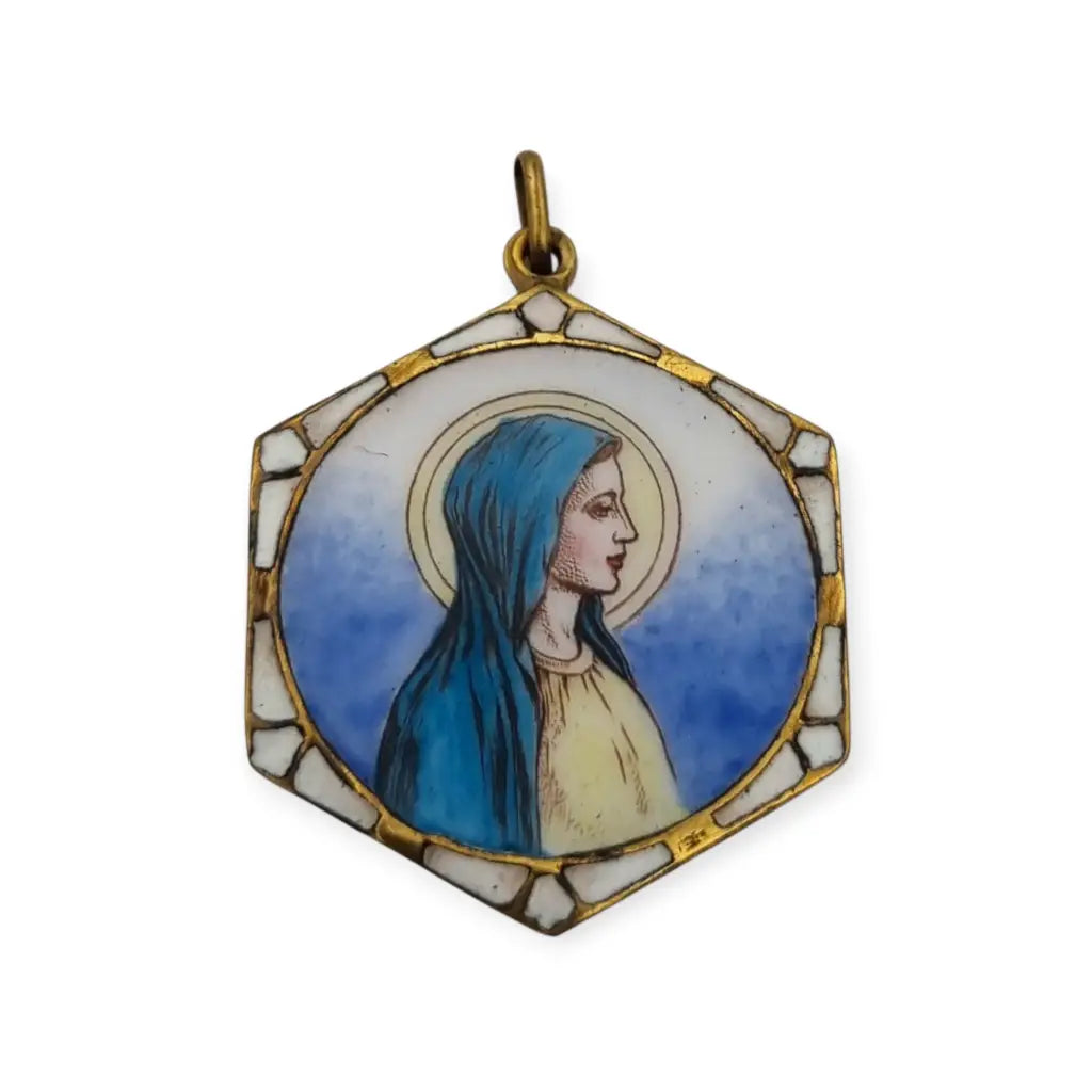 Medalla hexagonal con Virgen pintada en esmalte al fuego marco dorado inspirado