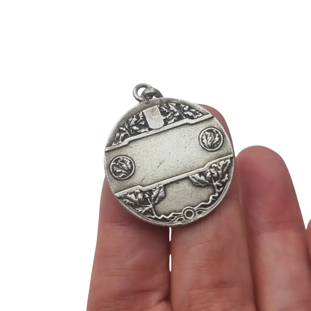 Medalla modernista de fútbol en plata 925 joyería deportiva regalo