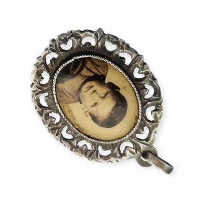 Medallas antigua con retratos de plata calada formato ovalado estilo