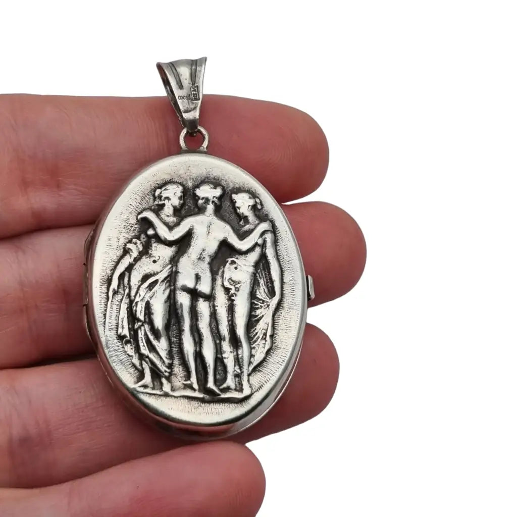 Medallón guardapelo de plata art nouveau portafotos tres ninfas vintage.