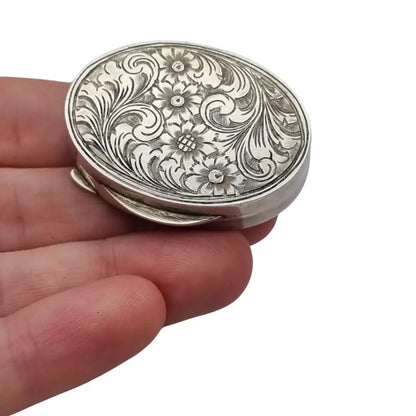 Pastillero antiguo ovalado en plata 800 grabado floral caja de viaje o monedero