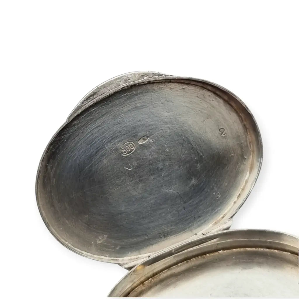 Pastillero antiguo ovalado en plata 800 grabado floral caja de viaje o monedero