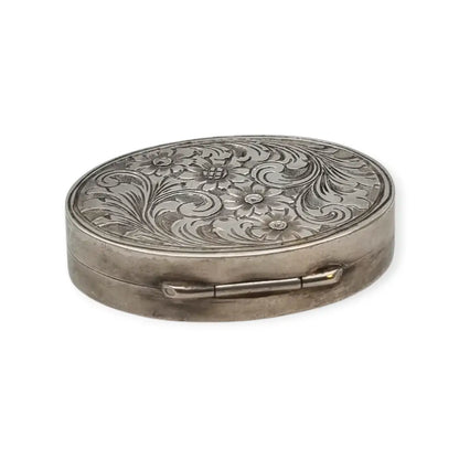 Pastillero antiguo ovalado en plata 800 grabado floral caja de viaje o monedero