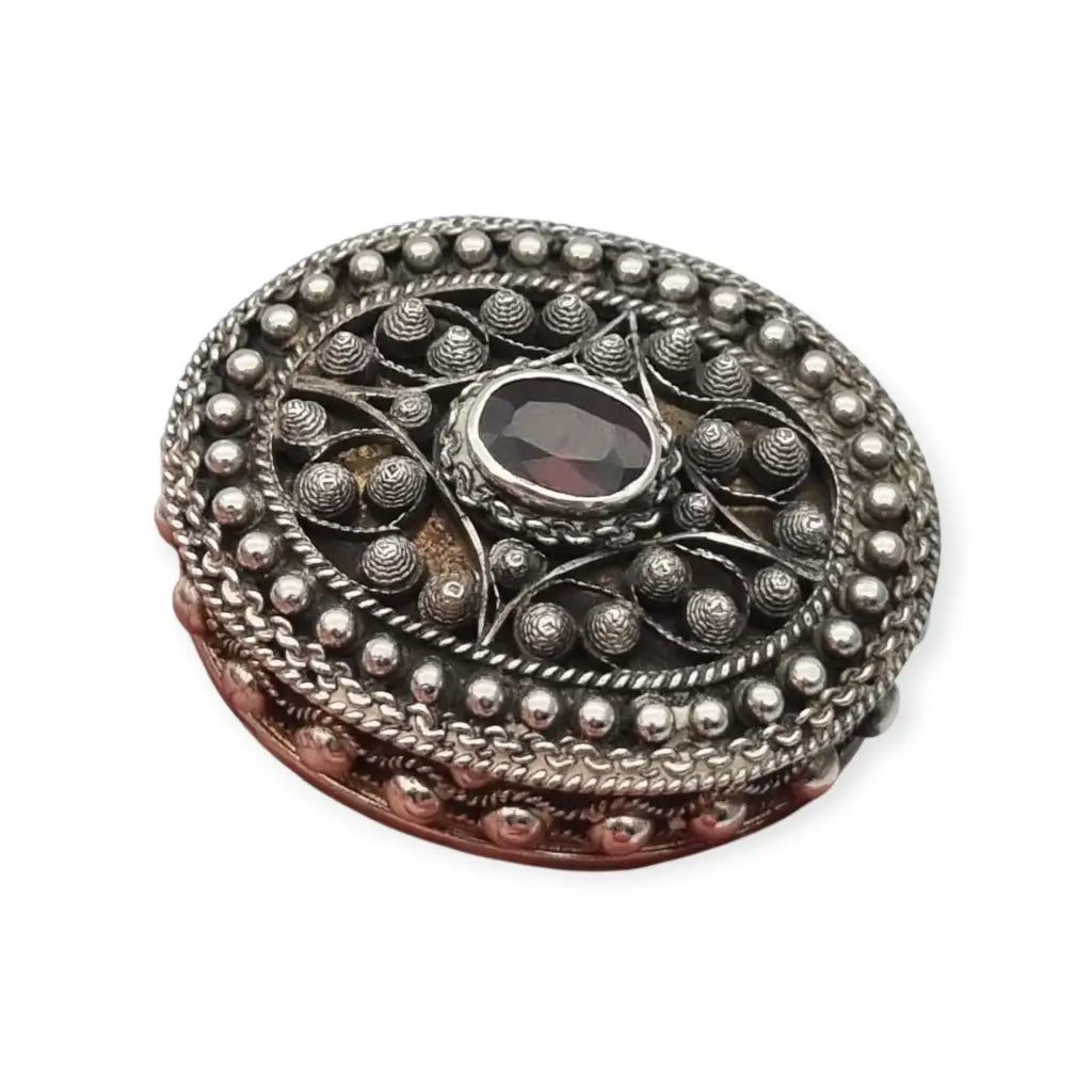 Pastillero de plata 925 decorado con filigrana y granate caja ovalada artesanal