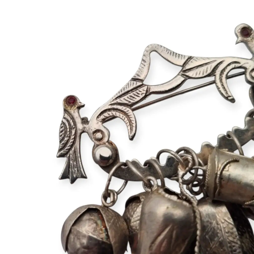 Penca de Balangandã Gerson Bahia firmado broche amuleto brasileño con dijes