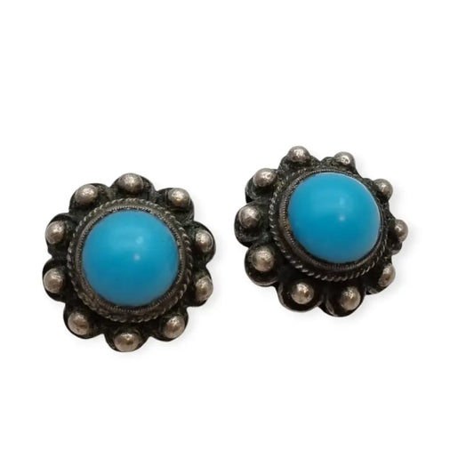 Pendientes vintage boho charro de plata con piedra azul central circa 1970.