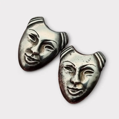 Pendientes de plata con caras estilo máscara diseño artístico vintage hechos