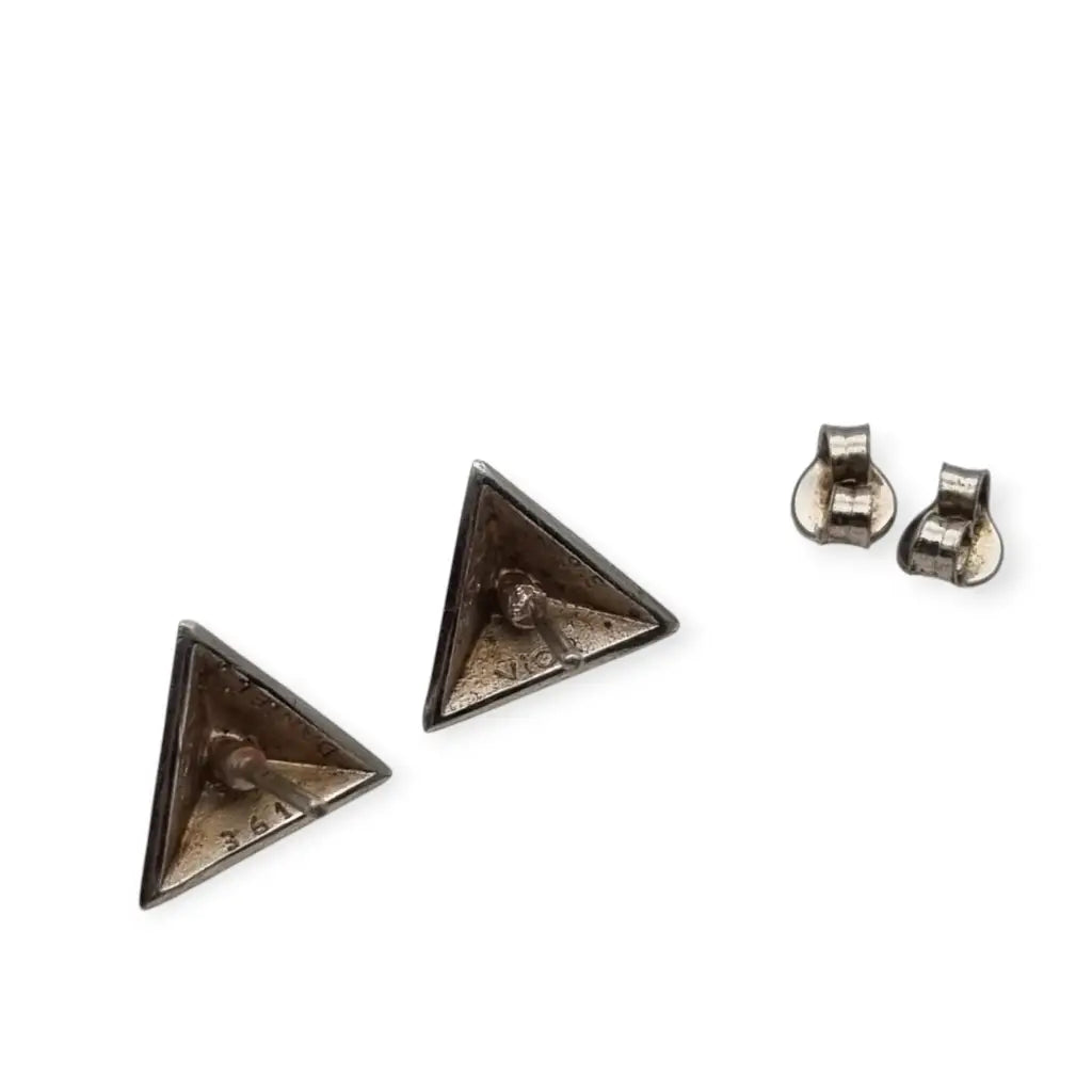 Pendientes Triangulares de Plata Daniel Vior Diseño 361 Elegancia Artesanal.