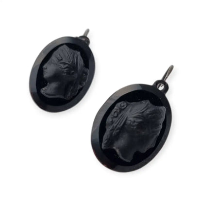 Pendientes Victorianos de camafeo negro en vulcanita joyería luto con cierre