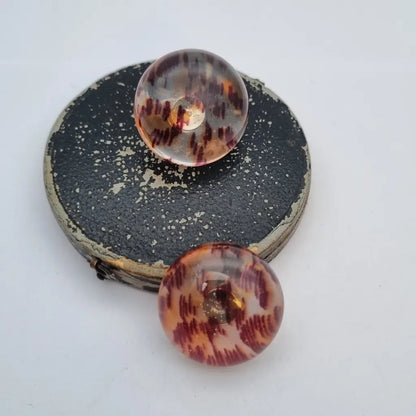 Pendientes vintage de plástico pendientes botón años 60. Joyería vintage.