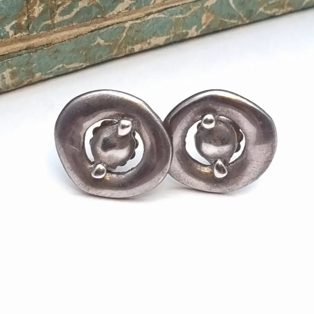 Pendientes vintage de plata. redondos. bohemios