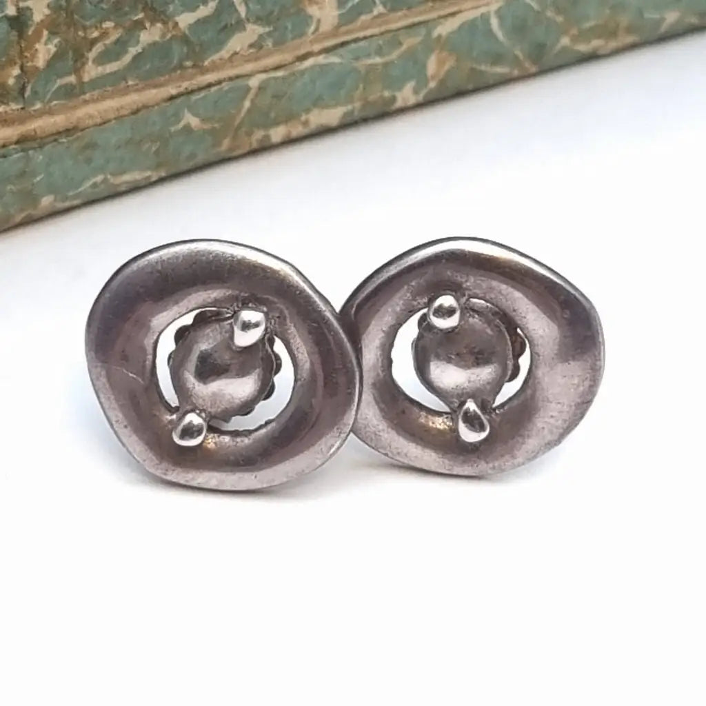 Pendientes vintage de plata. redondos. bohemios