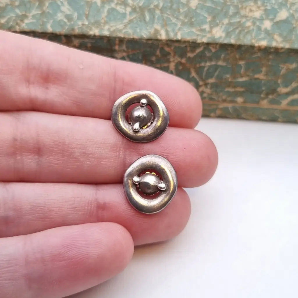 Pendientes vintage de plata. redondos. bohemios