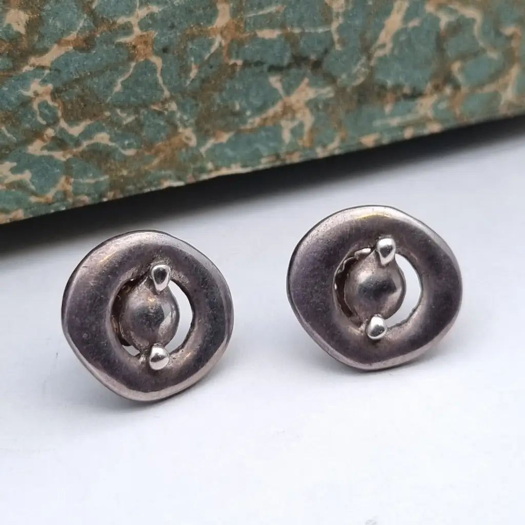 Pendientes vintage de plata. redondos. bohemios