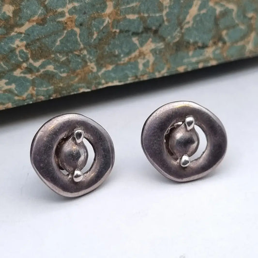 Pendientes vintage de plata. redondos. bohemios