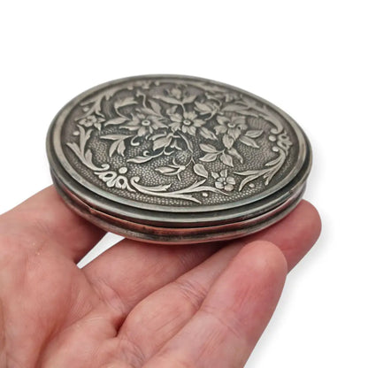 Polvera antigua de plata Art Nouveau Masriera y Carreras con grabado floral