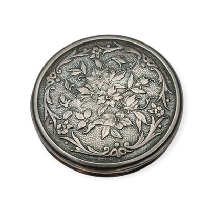 Polvera antigua de plata Art Nouveau Masriera y Carreras con grabado floral