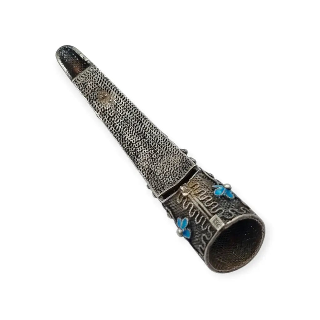 Protector de uñas chino en filigrana plata piedras y esmalte siglo XX huzhi