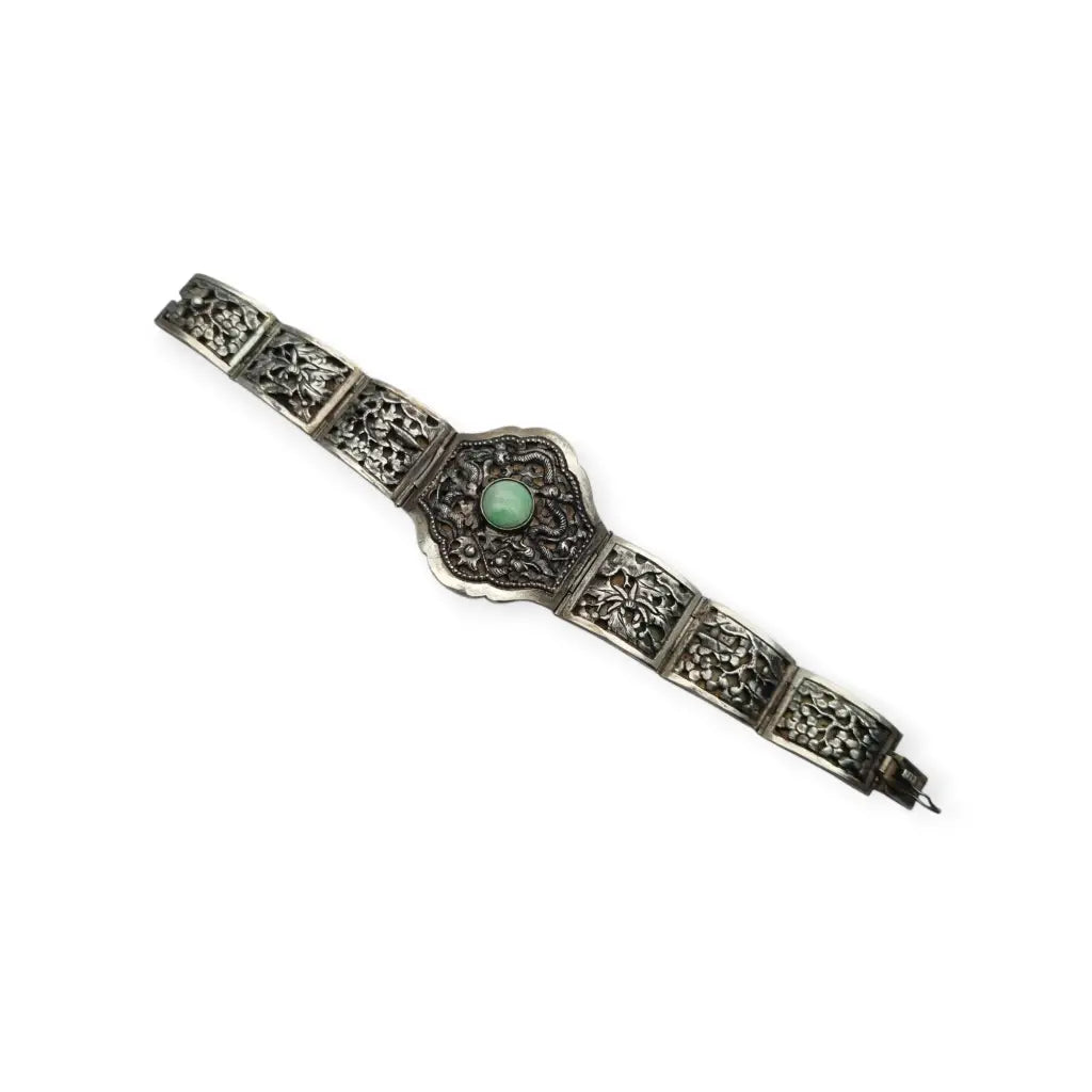 Pulsera antigua de plata firmada • jade verde central y dragones calados • Art