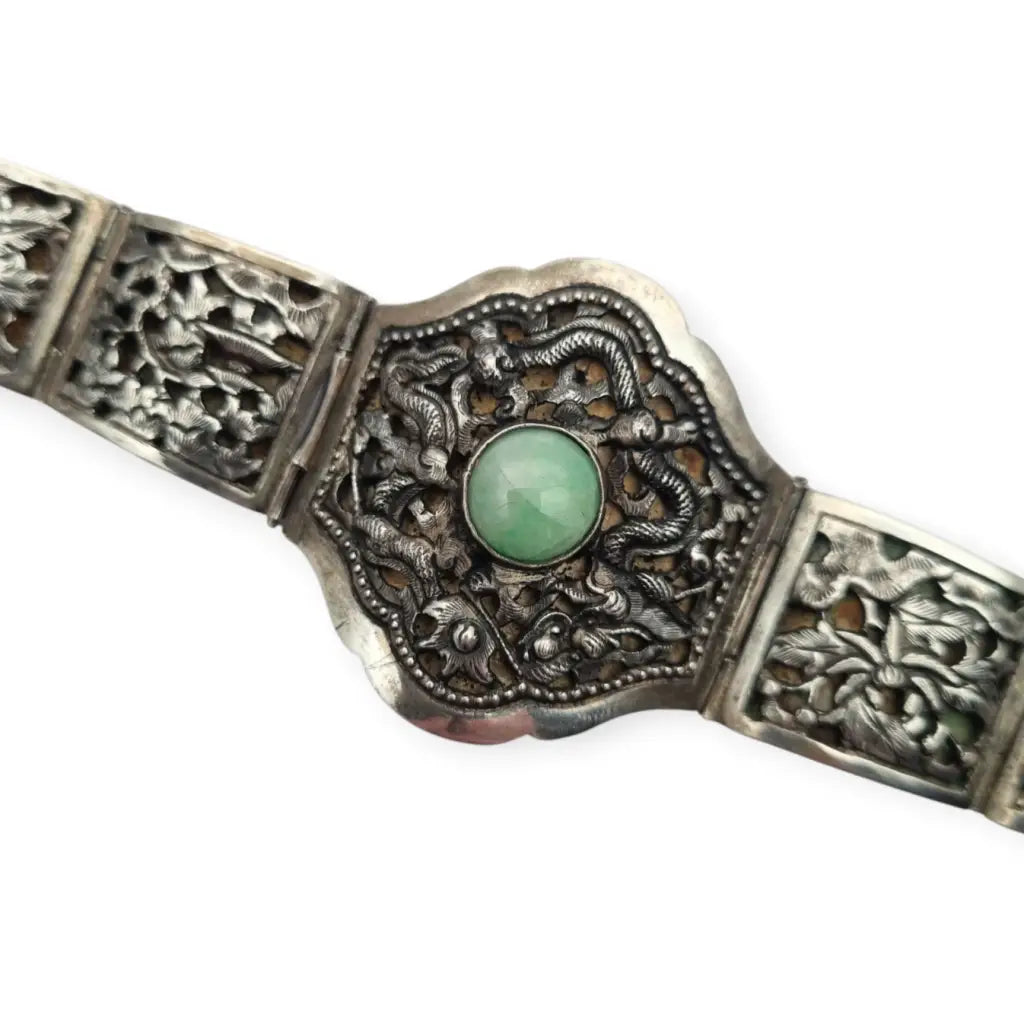 Pulsera antigua de plata firmada • jade verde central y dragones calados • Art