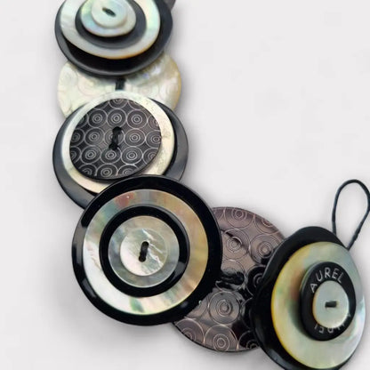 Pulsera de botón nácar diseño vintage AUREL blanco y negro joyería