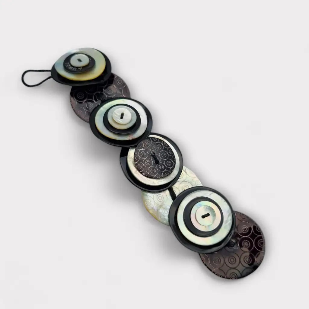 Pulsera de botón nácar diseño vintage AUREL blanco y negro joyería
