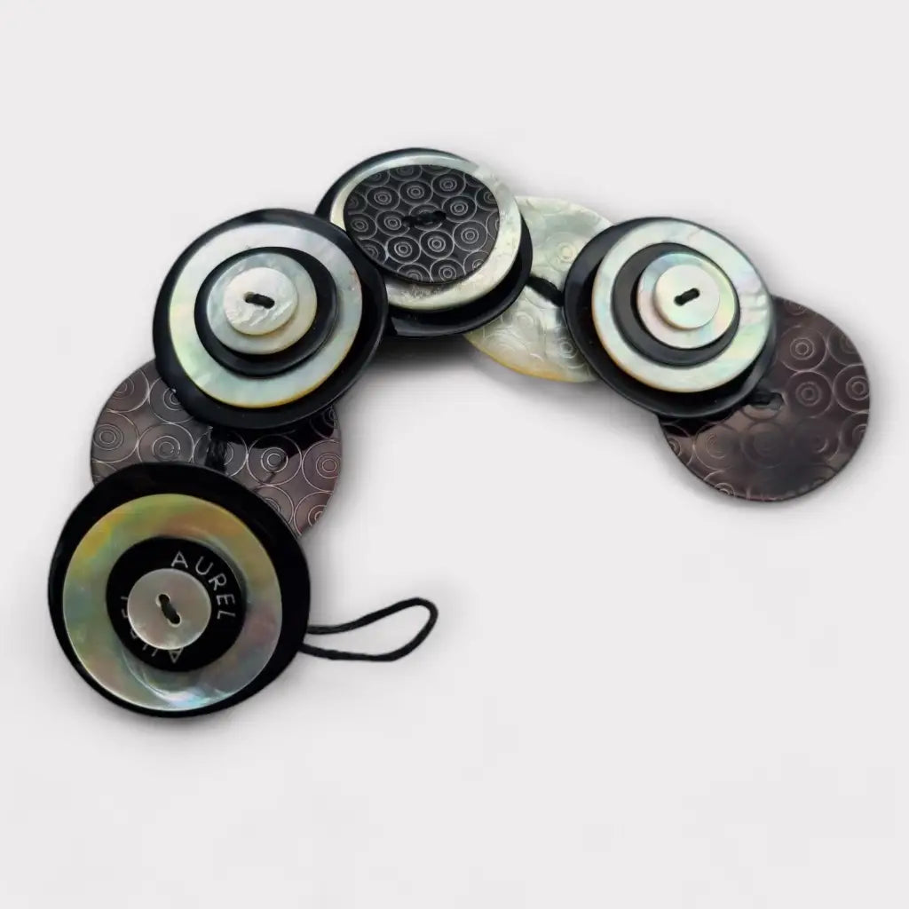 Pulsera de botón nácar diseño vintage AUREL blanco y negro joyería