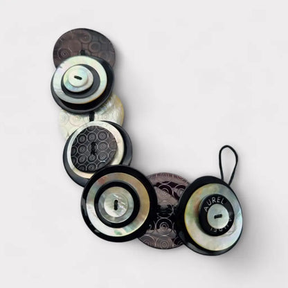 Pulsera de botón nácar diseño vintage AUREL blanco y negro joyería