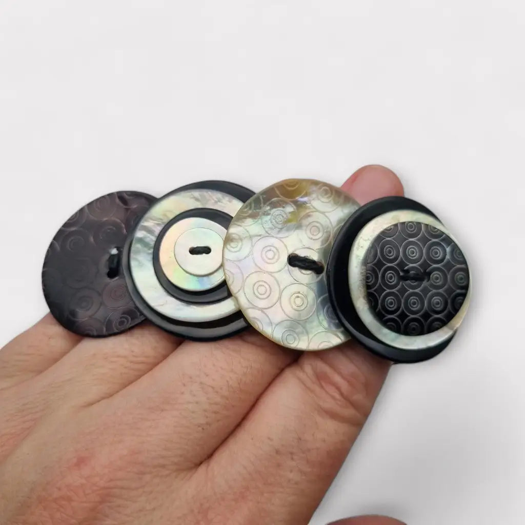 Pulsera de botón nácar diseño vintage AUREL blanco y negro joyería