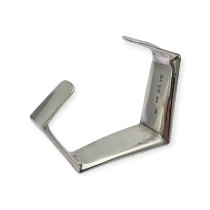 Pulsera de diseño firmada por Chelo Sastre plata 925 vintage año 1986.