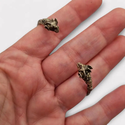 Pulsera de plata 900 con cabezas carnero en los extremos símbolo fuerza