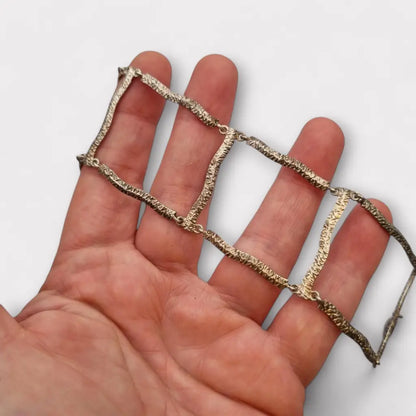 Pulsera Tous en plata 925 texturizada con diseño de eslabones para mujer