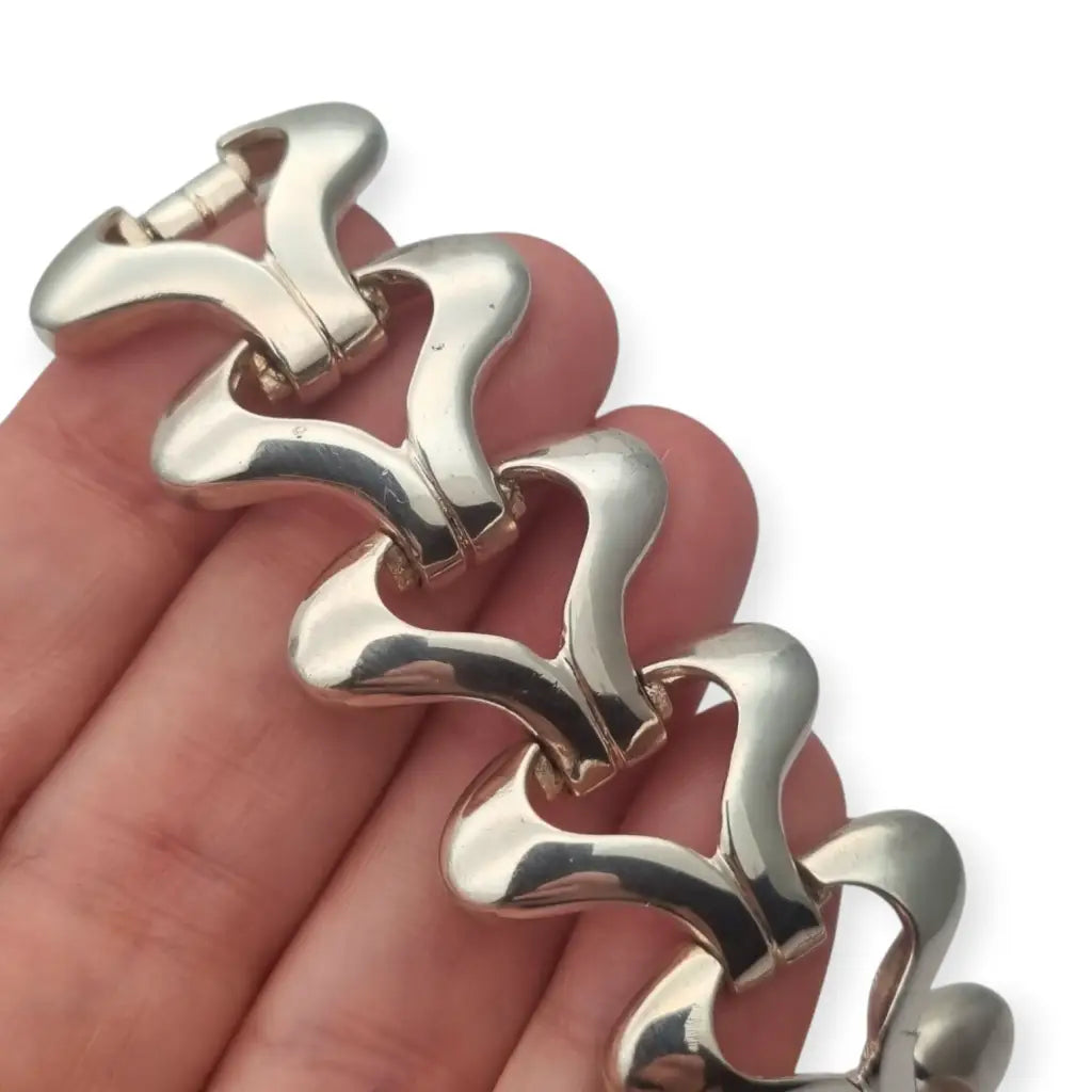 Pulsera vintage de plata para mujer circa 1970 con eslabones articulados