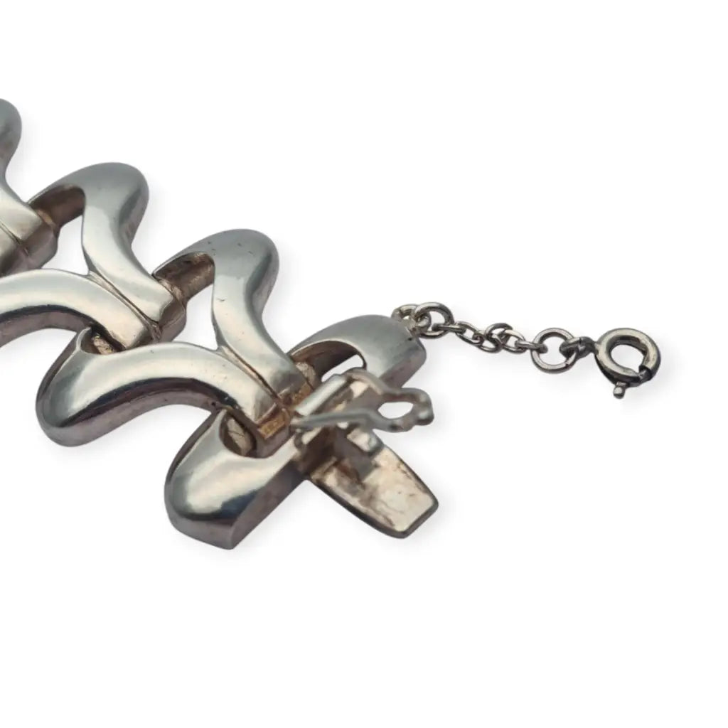 Pulsera vintage de plata para mujer circa 1970 con eslabones articulados