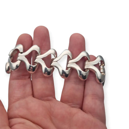 Pulsera vintage de plata para mujer circa 1970 con eslabones articulados