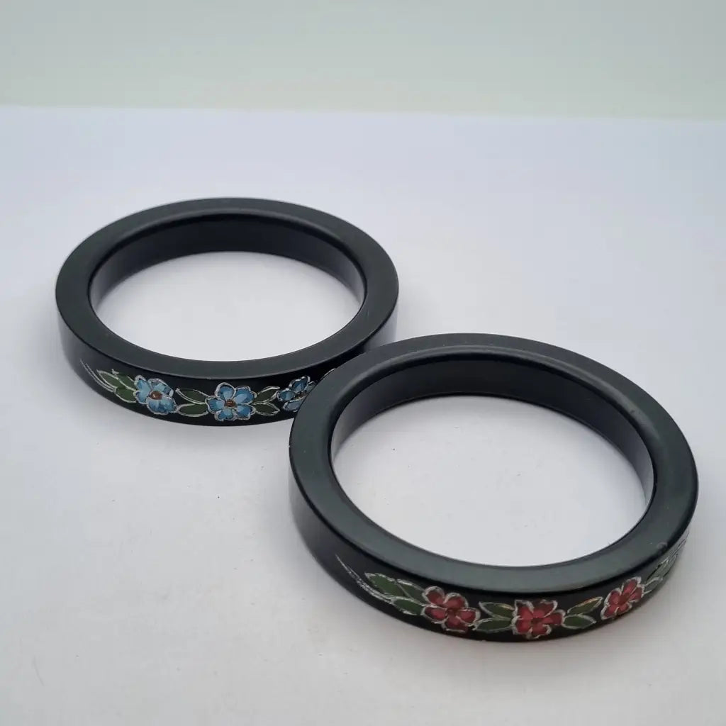 Pulseras de Lucite Juego dos pulseras pintadas a mano con diseño floral