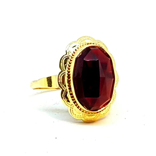 Anillo de granate rojo y oro. oro 14 kt granates. Circa 1950