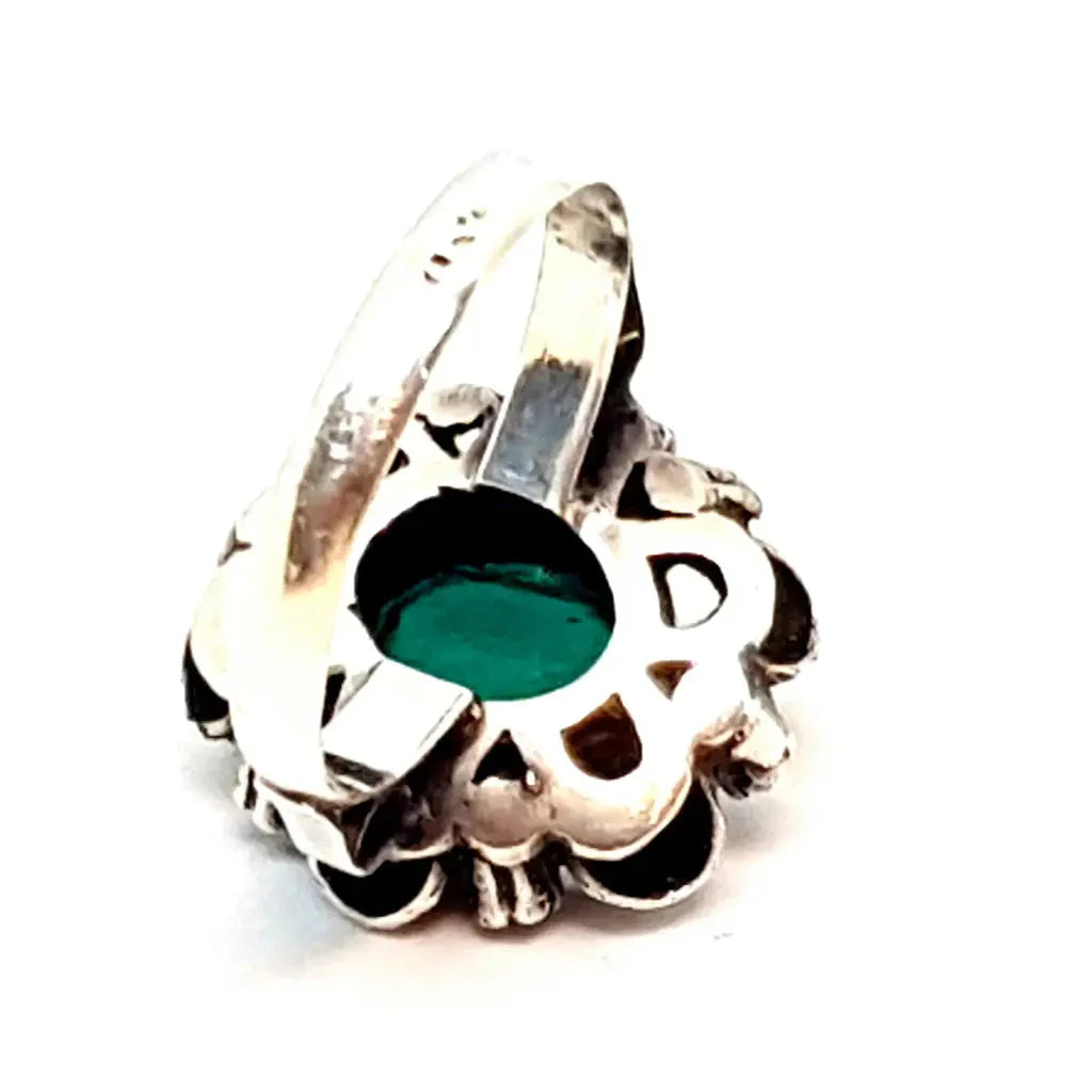 Anillo art déco de plata y símil esmeralda Circa 1950. Joyería antigua