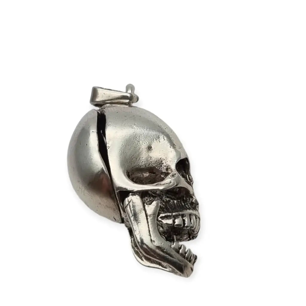 Colgante calavera vintage plata articulado compartimento oculto amuleto