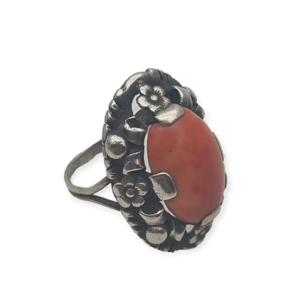 Anillo Art Deco Coral y Plata joyería floral de mujer Ideal regalos antiguos.