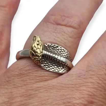 Anillo vintage de serpiente plata 925 cabeza dorado joyería cobra 1990.