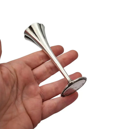 Violetero en plata 916 de Riera y Carreras jarrón pequeño estilizado Circa